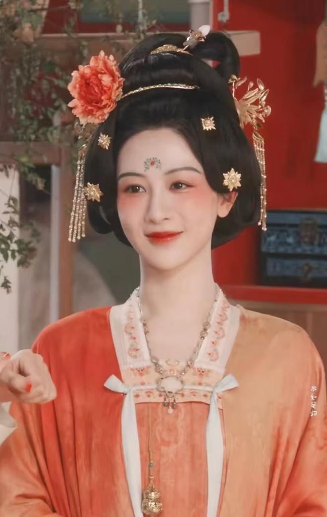 宋佳稳了杨紫刘亦菲马伊琍闫妮要陪跑麻将胡了网址白玉兰视后预测花落谁家(图6)