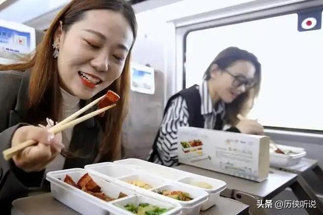 预制菜正在加速突围未来将成为餐饮新趋势!麻将胡了试玩网站免费外卖时代或将终结?(图4) 预制菜正在加速突围未来将成为餐饮新趋势!麻将胡了试玩网站免费外卖时代或将终结?(图4)